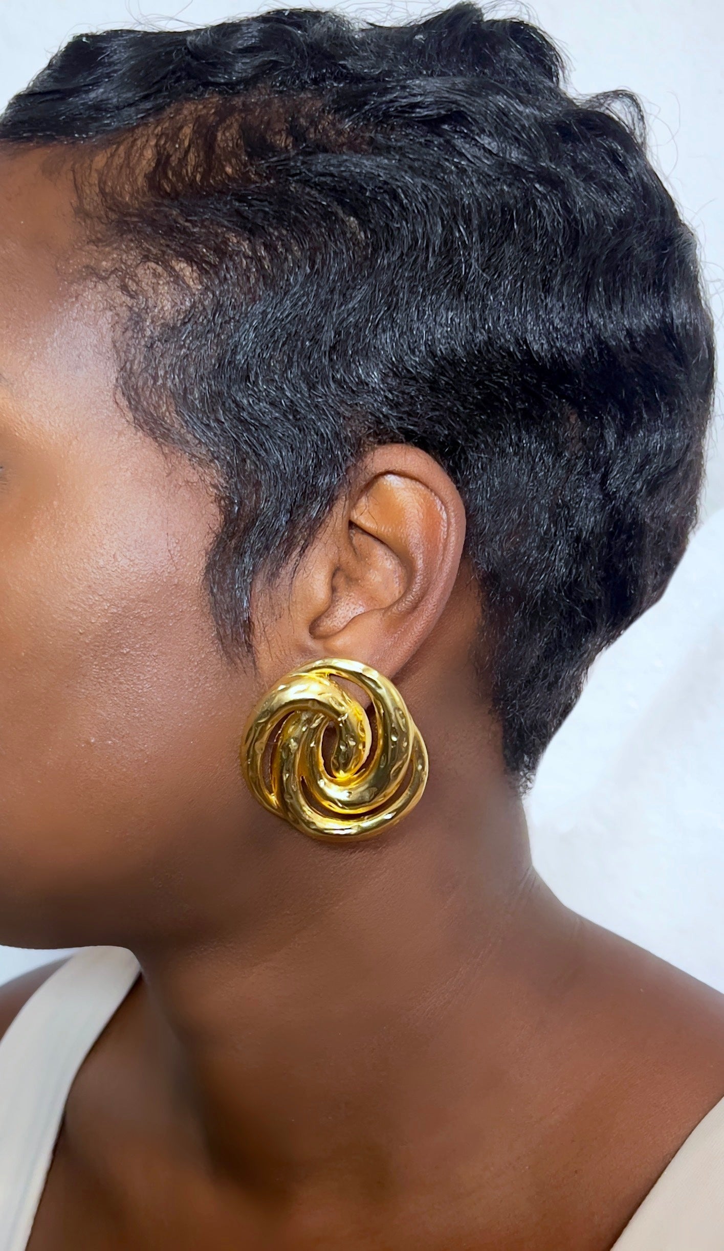 COCO SWIRL STUDS